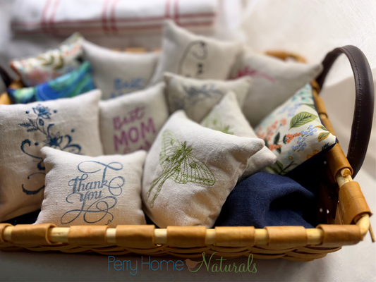 Cat & Flower Embroidered Linen Sachet