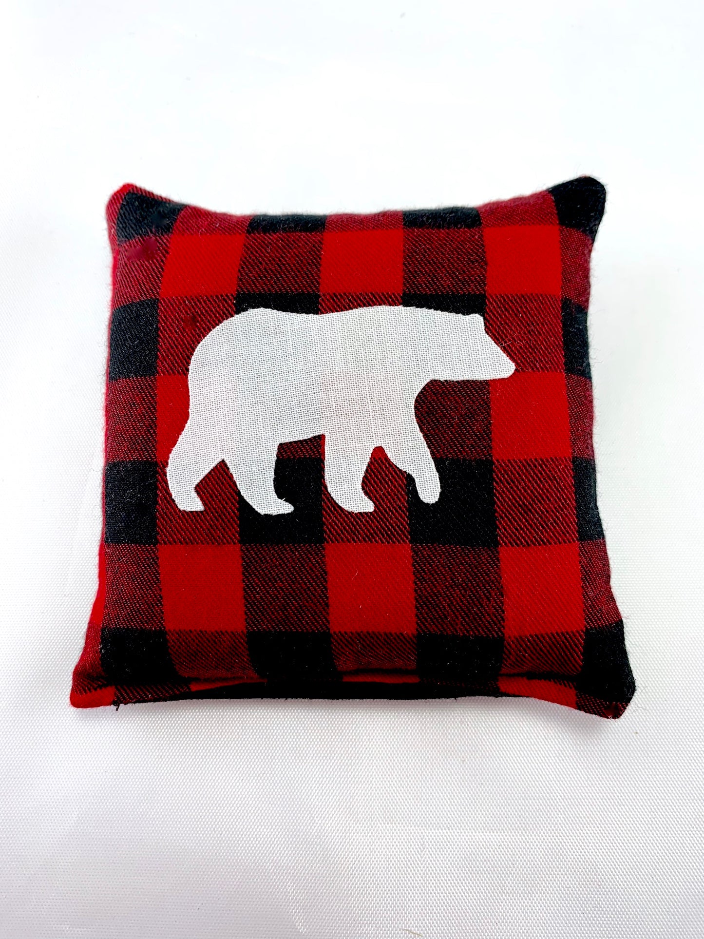 Maine Balsam Fir Sachet with Appliqued Polar Bear on Cotton and Linen